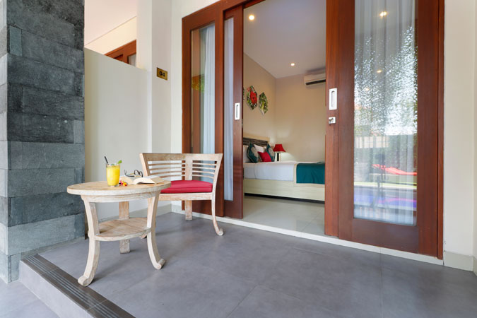 Terras Pool Access Vansari Hotel